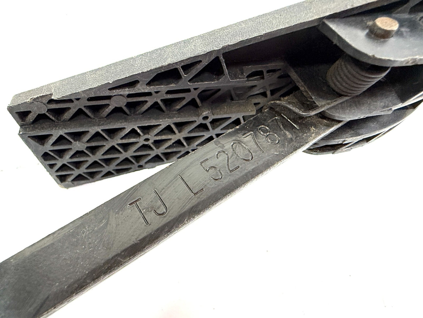 Jeep Wrangler TJ 97-06 Gas Accelerator Pedal Throttle Bracket Firewall3