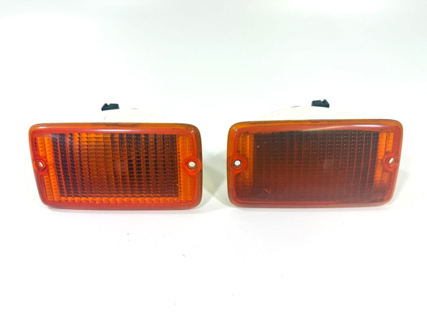 Jeep Wrangler TJ 97-06 OEM Front Driver Passenger RH LH Turn Signal Lens Pair0