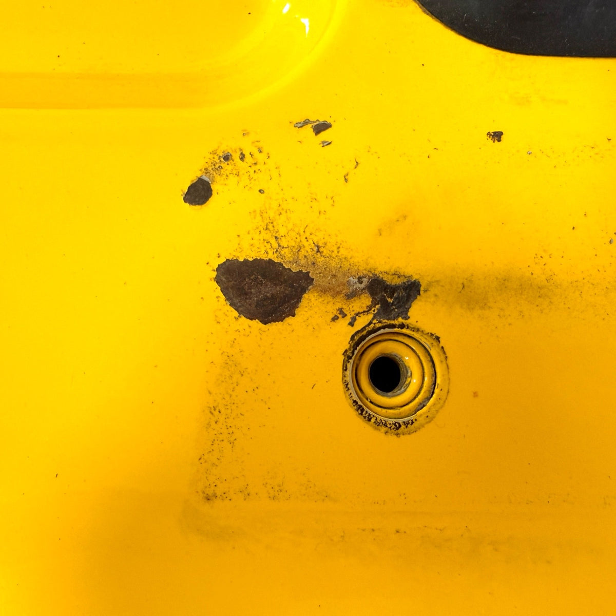 2002 2006 Jeep Wrangler TJ OEM Complete Solar Yellow Tailgate with Key1