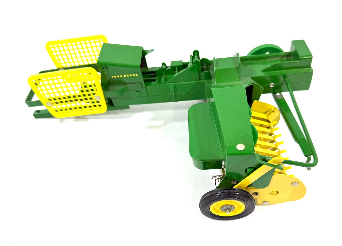 ERTL #545 John Deere Baler with Ejector New in Box 1970's era 1:166