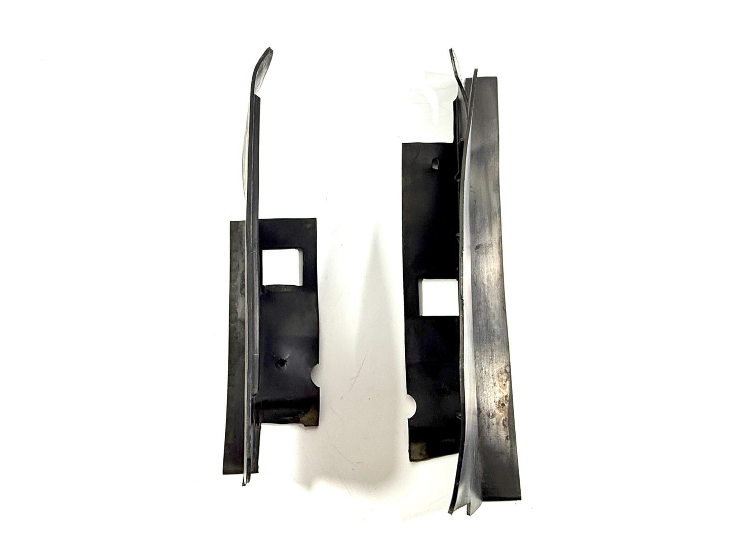 Grill Condenser Seal 1997-2006 Jeep Wrangler TJ Windage Insert 55036867 550368660