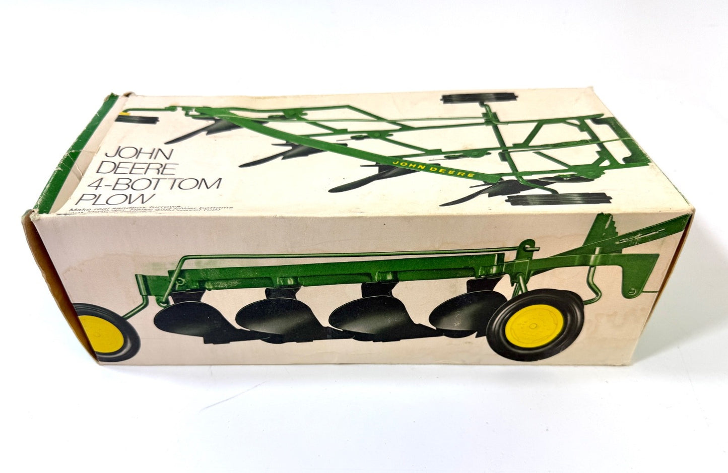 1/16 Vintage 1970's Original Ertl #527 John Deere Toy 4-Bottom Plow In Box1