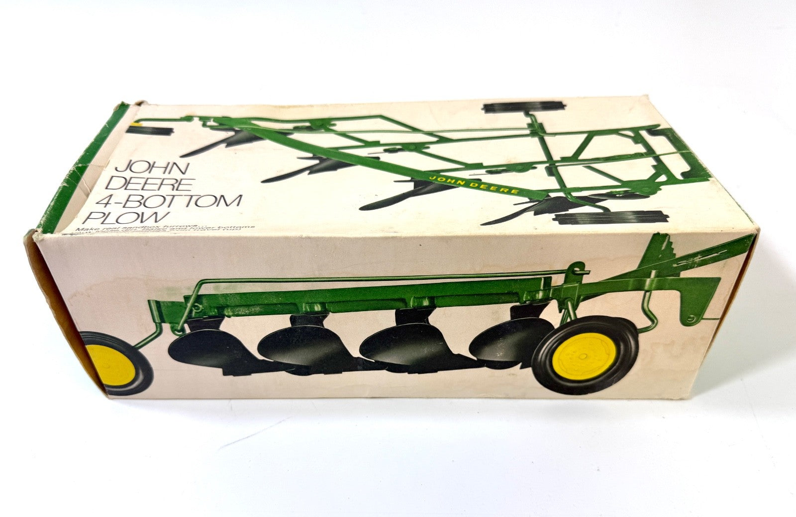 1/16 Vintage 1970's Original Ertl #527 John Deere Toy 4-Bottom Plow In Box1