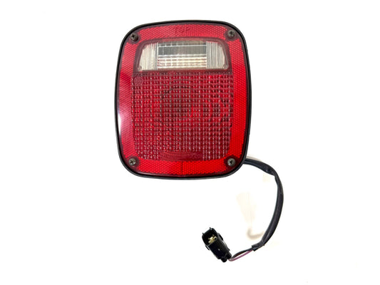 Jeep Wrangler TJ 98-06 OEM Tail Light Lamp Passenger Right 560186480