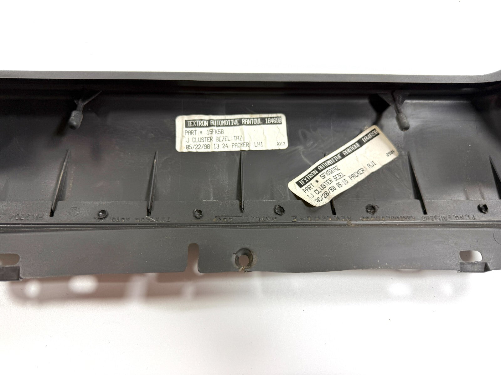 97-02 Jeep TJ Wrangler Instrument Cluster Trim BEZEL Speedometer Gauge AGATE4