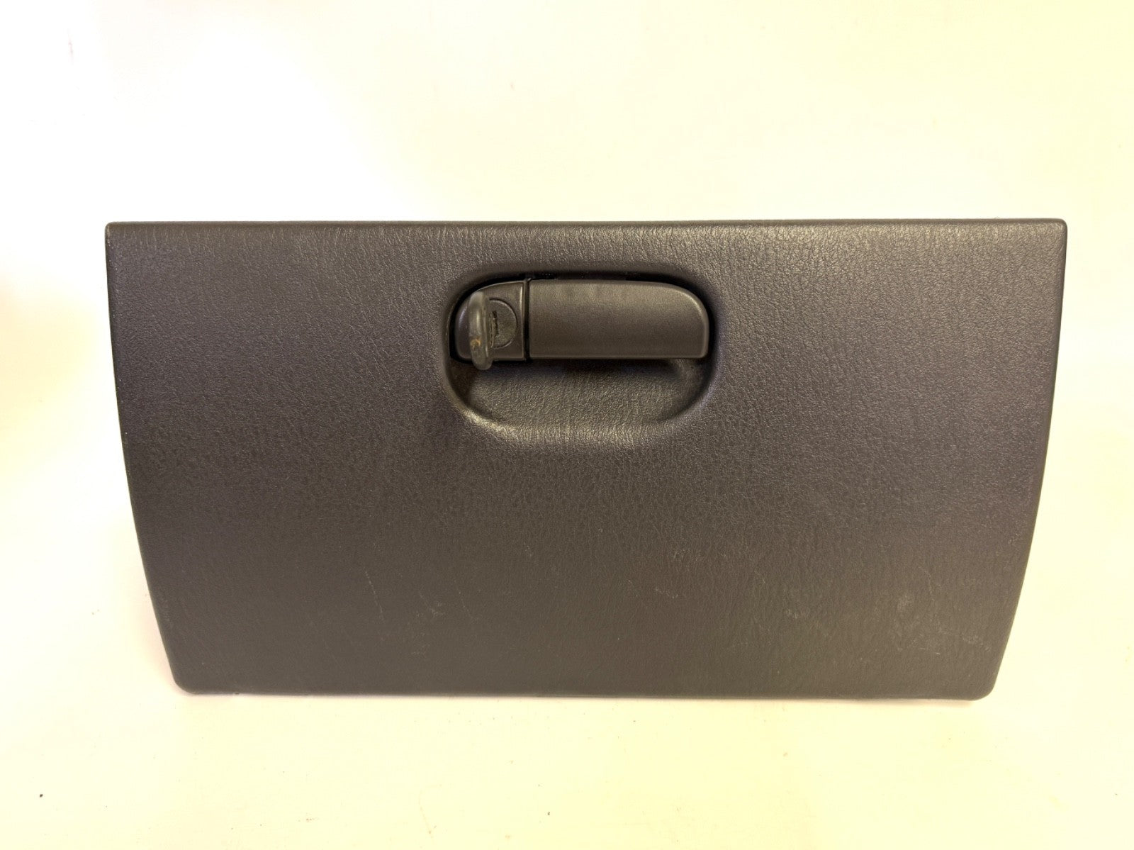 Jeep TJ Wrangler Passenger Side Glove Box Agate with Key 1999 2000 2001 20020