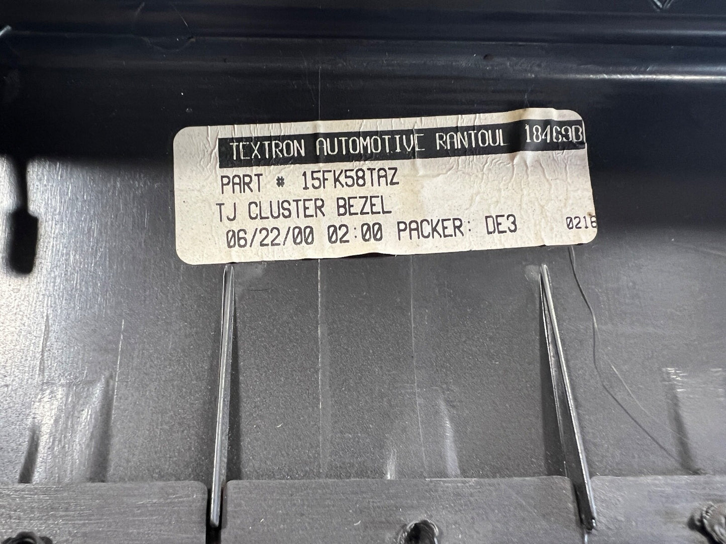 97-02 Jeep TJ Wrangler Instrument Cluster Trim BEZEL Speedometer Gauge AGATE6