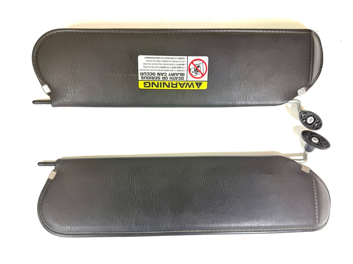 Sunvisors Driver & Passenger Agate with Hardware 97-02 Jeep TJ Wrangler PAIR2