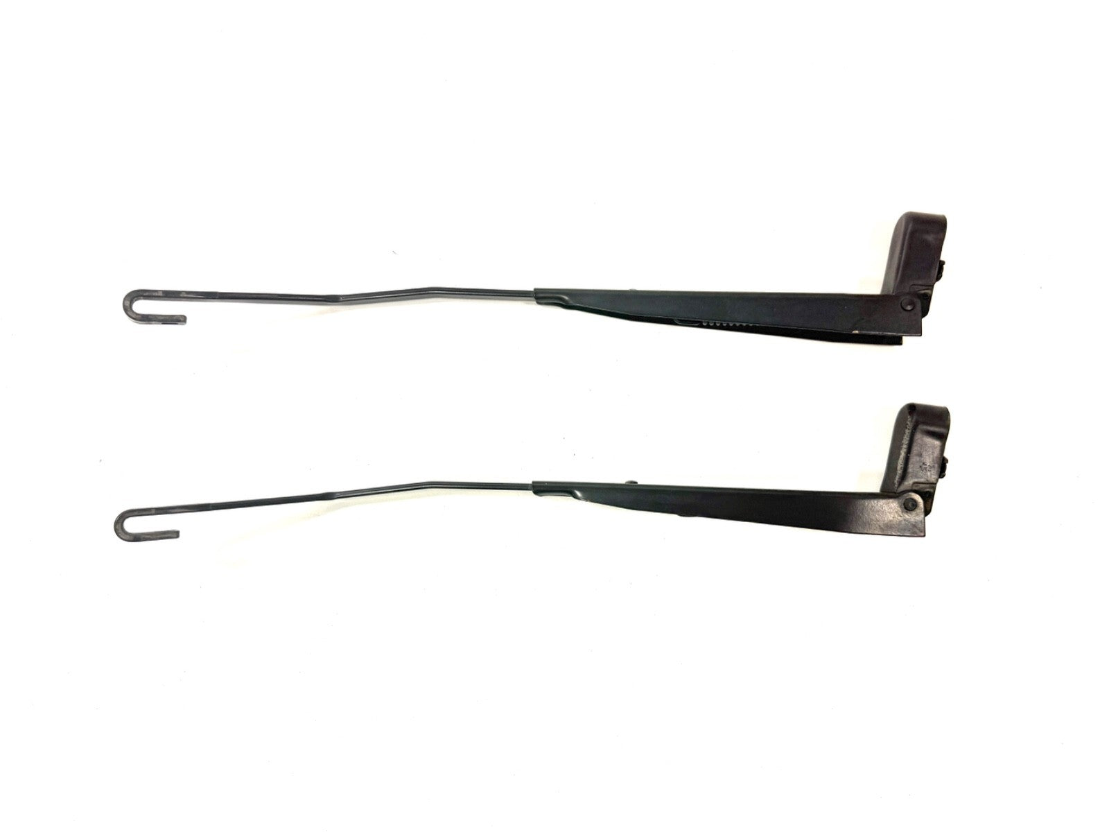 97-06 Jeep Wrangler TJ windshield Front glass WIPER ARMS SET 2 PCS ( PAIR )0