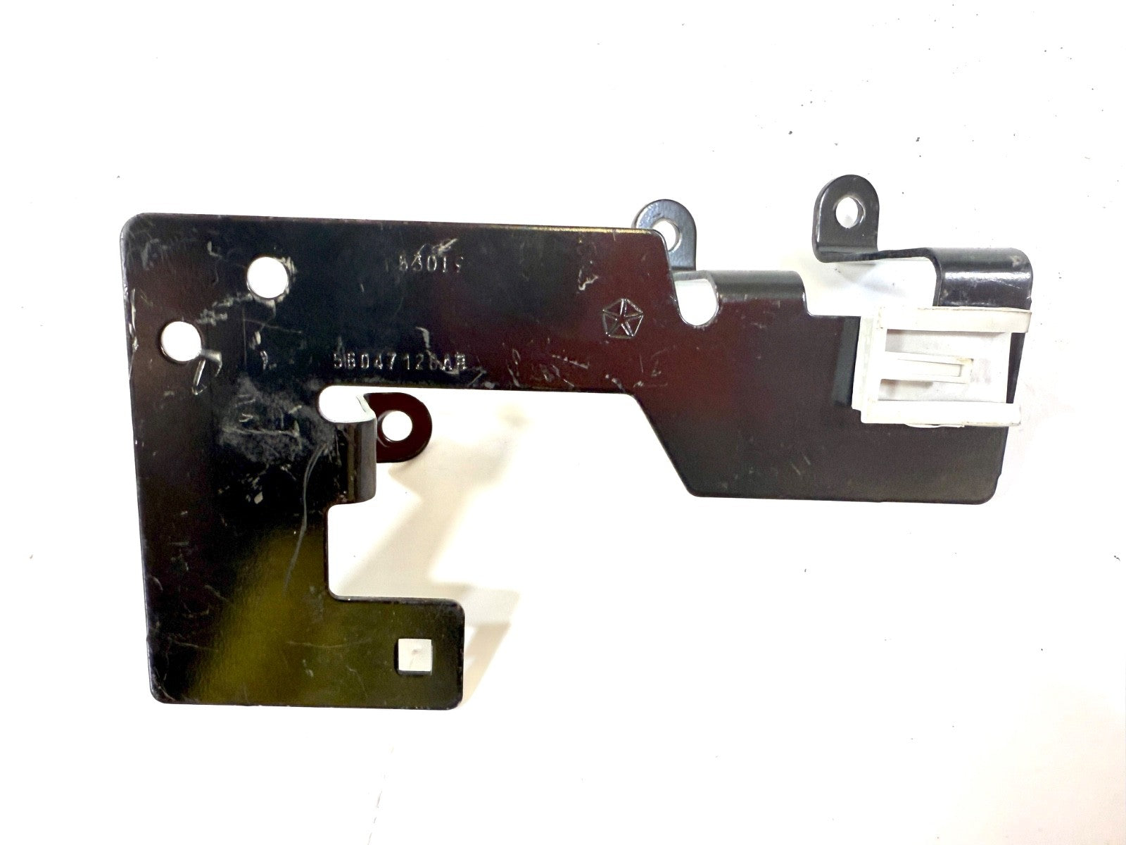 2004-2006 Jeep Wrangler TJ Firewall Wire Harness Mount Bracket Guide0