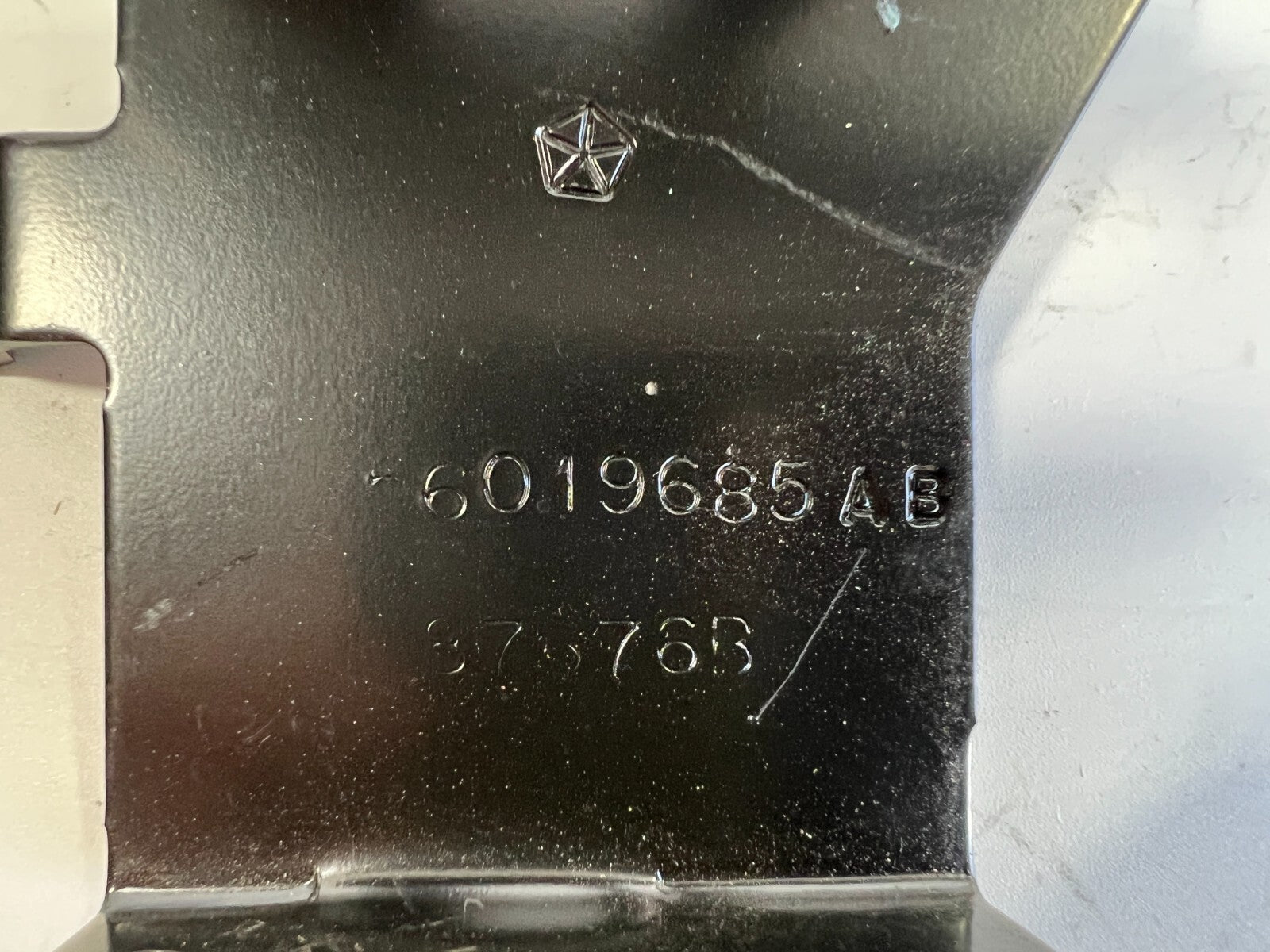 97-06 Jeep Wrangler TJ Bulkhead Mount Bracket 56019685AB Dash Fuse Block1