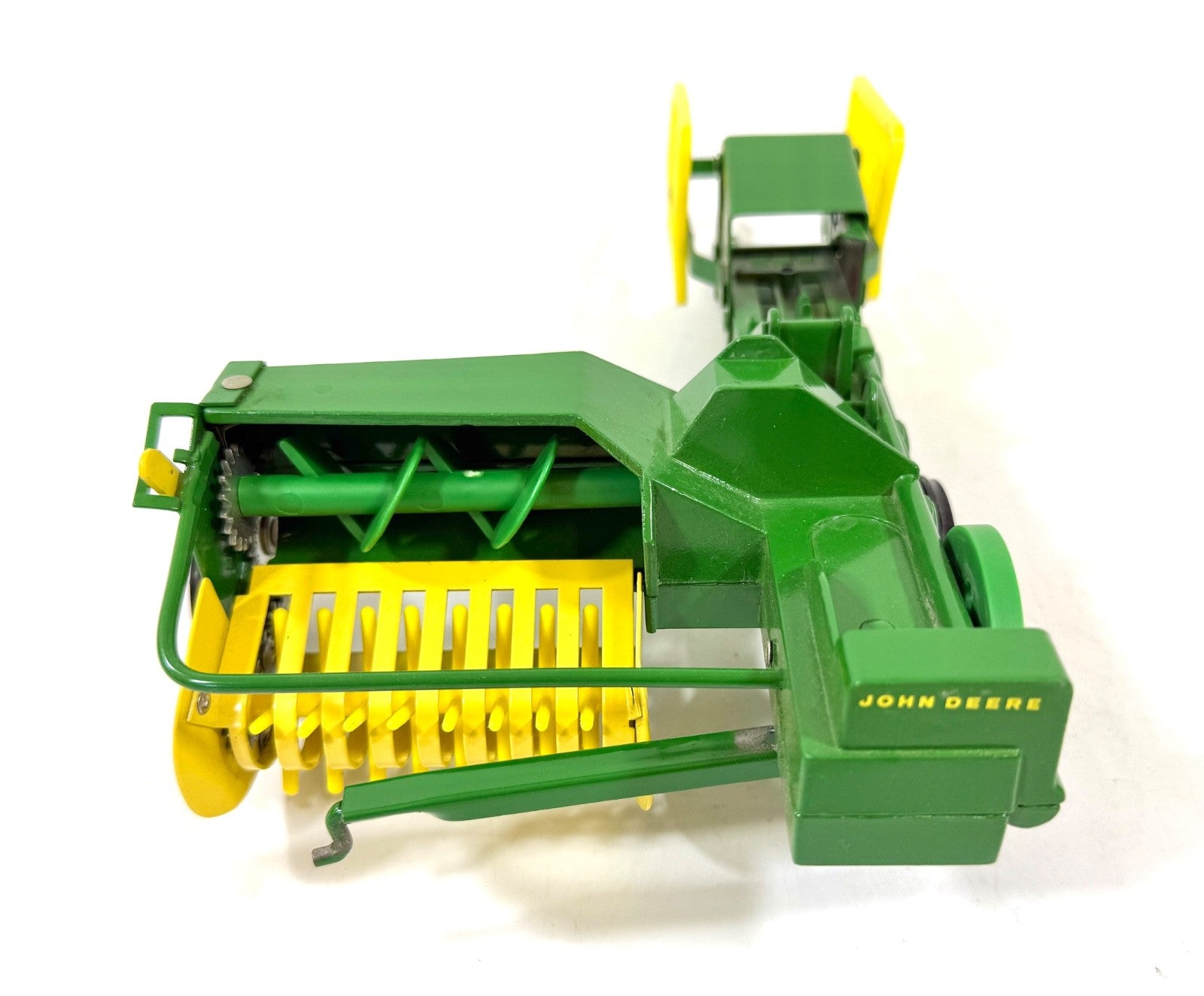 ERTL #545 John Deere Baler with Ejector New in Box 1970's era 1:168