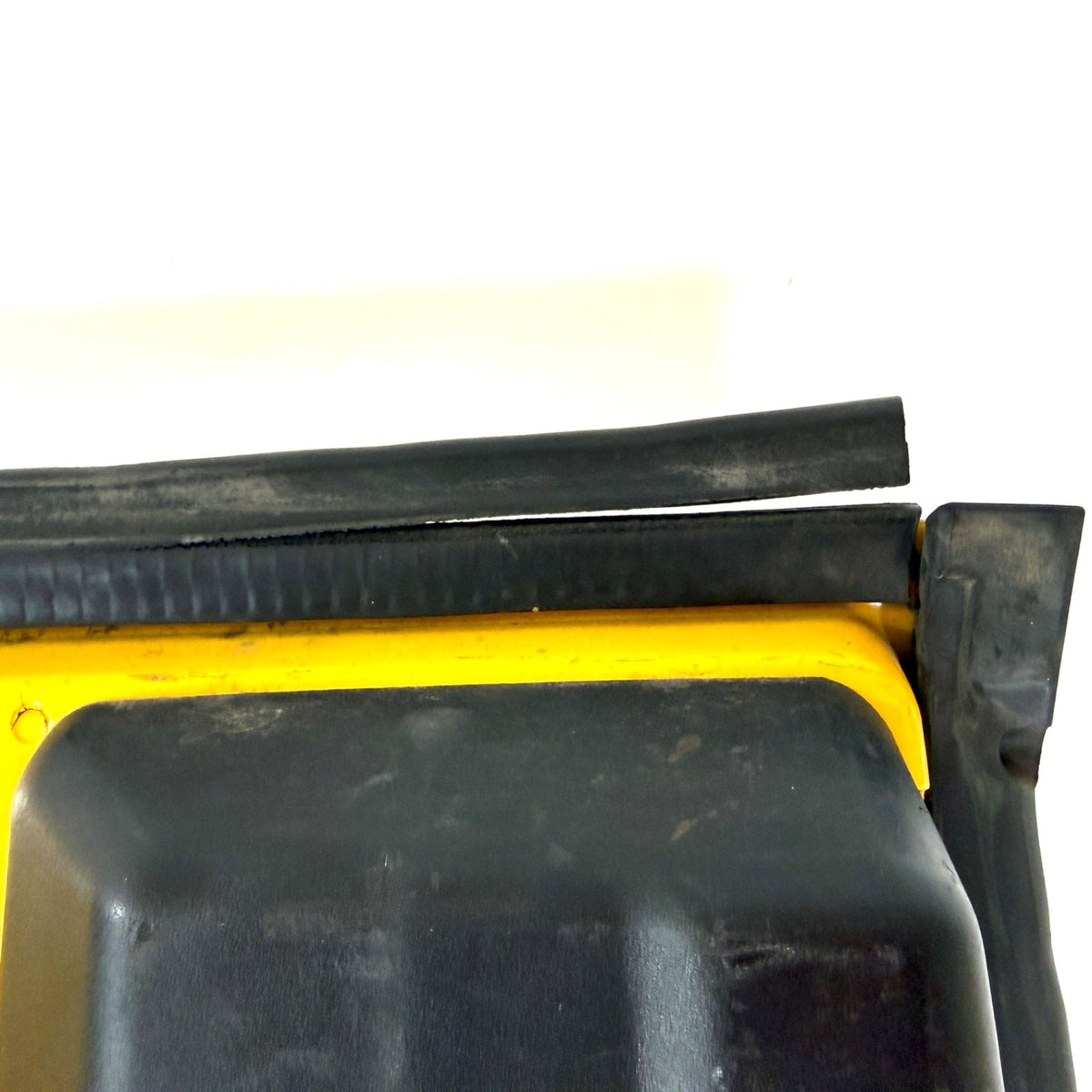 2002 2006 Jeep Wrangler TJ OEM Complete Solar Yellow Tailgate with Key6